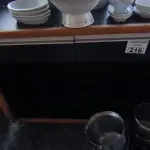 LOTE 216 - BALCÃO APOIO GARÇOM. (NO ESTADO, NÃO SABEMOS SE FUNCIONA. LEILÃO NÃO TEM GARANTIA E NEM DEVOLUÇÃO).