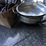 LOTE 288 - FRIGIDEIRAS. (NO ESTADO, NÃO SABEMOS SE FUNCIONA. LEILÃO NÃO TEM GARANTIA E NEM DEVOLUÇÃO).