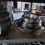 LOTE 276 - BOWLS DE INOX DIVERSOS TAMANHOS. (NO ESTADO, NÃO SABEMOS SE FUNCIONA. LEILÃO NÃO TEM GARANTIA E NEM DEVOLUÇÃO). 