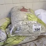 LOTE 104 - TOALHAS/ BUFFET E PANOS EM GERAL. (NO ESTADO, NÃO SABEMOS SE FUNCIONA. LEILÃO NÃO TEM GARANTIA E NEM DEVOLUÇÃO).