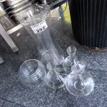 LOTE 292 - VIDROS DE DECORAÇÃO E 03 DECANTER DE VINHO. (NO ESTADO, NÃO SABEMOS SE FUNCIONA. LEILÃO NÃO TEM GARANTIA E NEM DEVOLUÇÃO).