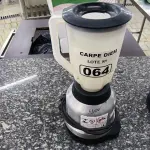 LOTE 064 - LIQUIDIFICADOR 110V INDUSTRIAL PEQUENO. (NO ESTADO, NÃO SABEMOS SE FUNCIONA. LEILÃO NÃO TEM GARANTIA E NEM DEVOLUÇÃO).