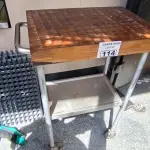 LOTE 114 - CARRINHO DE MADEIRA E INOX. (NO ESTADO, NÃO SABEMOS SE FUNCIONA. LEILÃO NÃO TEM GARANTIA E NEM DEVOLUÇÃO).