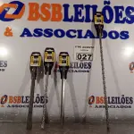 LOTE 027 - 02 BROCAS, SENDO 01 DE 12MMX260MM E 01 DE 12MMX450MM, 01 PONTALETE DE 14MMX250MM E 01 TALHADEIRA DE 20MMX250MM. (NOVO) (NO ESTADO) ATENÇÃO! FAZER A VISITAÇÃO ANTES DE ARREMATAR, NÃO SABEMOS SE FUNCIONA. LEILÃO NÃO TEM GARANTIA E NEM DEVOLUÇÃO, SUJEITO A POSSÍVEIS AVARIAS VISÍVEIS/OCULTAS E/OU AUSÊNCIA DE COMPONENTES.