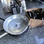 LOTE 288 - FRIGIDEIRAS. (NO ESTADO, NÃO SABEMOS SE FUNCIONA. LEILÃO NÃO TEM GARANTIA E NEM DEVOLUÇÃO).
