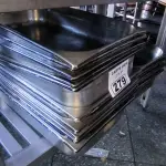 LOTE 279 - 15 CUBAS GN GASTRONORMES 1/1. (NO ESTADO, NÃO SABEMOS SE FUNCIONA. LEILÃO NÃO TEM GARANTIA E NEM DEVOLUÇÃO).