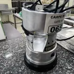 LOTE 065 - EXTRATOR DE SUCO CROYDON. (NO ESTADO, NÃO SABEMOS SE FUNCIONA. LEILÃO NÃO TEM GARANTIA E NEM DEVOLUÇÃO).