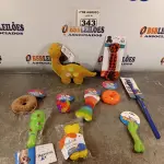 LOTE 343 - 01 LOTE COM VÁRIOS BRINQUEDOS PARA PET. (NOVO) (NO ESTADO) ATENÇÃO! FAZER A VISITAÇÃO ANTES DE ARREMATAR, NÃO SABEMOS SE FUNCIONA. LEILÃO NÃO TEM GARANTIA E NEM DEVOLUÇÃO, SUJEITO A POSSÍVEIS AVARIAS VISÍVEIS/OCULTAS E/OU AUSÊNCIA DE COMPONENTES.