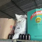 LOTE 388 - 01 LOTE COM GRANDE QUANTIDADE DE FRASCOS PLÁSTICOS. (NO ESTADO) ATENÇÃO! FAZER A VISITAÇÃO ANTES DE ARREMATAR, NÃO SABEMOS SE FUNCIONA. LEILÃO NÃO TEM GARANTIA E NEM DEVOLUÇÃO, SUJEITO A POSSÍVEIS AVARIAS VISÍVEIS/OCULTAS E/OU AUSÊNCIA DE COMPONENTES.