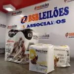 LOTE 134 - 01 TAPETE HIGIÊNICO PARA PET COM 30 UNIDADES E 02 PACOTES DE ABSORVENTES TAMANHO M COM 06 UNIDADES CADA PACOTE. (NOVO) (NO ESTADO) ATENÇÃO! FAZER A VISITAÇÃO ANTES DE ARREMATAR, NÃO SABEMOS SE FUNCIONA. LEILÃO NÃO TEM GARANTIA E NEM DEVOLUÇÃO, SUJEITO A POSSÍVEIS AVARIAS VISÍVEIS/OCULTAS E/OU AUSÊNCIA DE COMPONENTES.