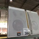 LOTE 384 - 02 CAIXAS DE SOM JBL. (NO ESTADO) ATENÇÃO! FAZER A VISITAÇÃO ANTES DE ARREMATAR, NÃO SABEMOS SE FUNCIONA. LEILÃO NÃO TEM GARANTIA E NEM DEVOLUÇÃO, SUJEITO A POSSÍVEIS AVARIAS VISÍVEIS/OCULTAS E/OU AUSÊNCIA DE COMPONENTES.
