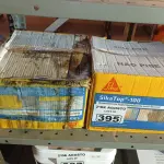 LOTE 395 - 02 CAIXAS SIKA TOP 100, REVESTIMENTO IMPERMEABILIZANTE SEMIFLEXÍVEL. (NO ESTADO) ATENÇÃO! FAZER A VISITAÇÃO ANTES DE ARREMATAR, NÃO SABEMOS SE FUNCIONA. LEILÃO NÃO TEM GARANTIA E NEM DEVOLUÇÃO, SUJEITO A POSSÍVEIS AVARIAS VISÍVEIS/OCULTAS E/OU AUSÊNCIA DE COMPONENTES.