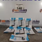 LOTE 148 - 08 DOC FLEX CONECTOR DE CARGA USB IPHONE X PRETO. (NOVO) (NO ESTADO) ATENÇÃO! FAZER A VISITAÇÃO ANTES DE ARREMATAR, NÃO SABEMOS SE FUNCIONA. LEILÃO NÃO TEM GARANTIA E NEM DEVOLUÇÃO, SUJEITO A POSSÍVEIS AVARIAS VISÍVEIS/OCULTAS E/OU AUSÊNCIA DE COMPONENTES.