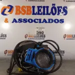 LOTE 390 - 01 REFLETOR FRESNEL ARRI 300. (NO ESTADO) ATENÇÃO! FAZER A VISITAÇÃO ANTES DE ARREMATAR, NÃO SABEMOS SE FUNCIONA. LEILÃO NÃO TEM GARANTIA E NEM DEVOLUÇÃO, SUJEITO A POSSÍVEIS AVARIAS VISÍVEIS/OCULTAS E/OU AUSÊNCIA DE COMPONENTES.