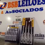 LOTE 226 - 01 LOTE COM 01 KIT CHAVE CANHÃO COM 07 PEÇAS E 01 KIT FENDA E PHILIPS COM 04 PEÇAS. (NOVO) (NO ESTADO) ATENÇÃO! FAZER A VISITAÇÃO ANTES DE ARREMATAR, NÃO SABEMOS SE FUNCIONA. LEILÃO NÃO TEM GARANTIA E NEM DEVOLUÇÃO, SUJEITO A POSSÍVEIS AVARIAS VISÍVEIS/OCULTAS E/OU AUSÊNCIA DE COMPONENTES.