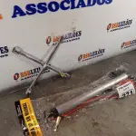 LOTE 271 - 01 BOMBA DE AR COM TANQUE MANÔMETRO E 01 CHAVE DE RODAS 17,19,21,23. (NOVO) (NO ESTADO) ATENÇÃO! FAZER A VISITAÇÃO ANTES DE ARREMATAR, NÃO SABEMOS SE FUNCIONA. LEILÃO NÃO TEM GARANTIA E NEM DEVOLUÇÃO, SUJEITO A POSSÍVEIS AVARIAS VISÍVEIS/OCULTAS E/OU AUSÊNCIA DE COMPONENTES.