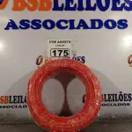 LOTE 175 - 01 CABO FLEXÍVEL DE FIO DE100M 1X4,00MM² NA COR VERMELHA. (NOVO) (NO ESTADO) ATENÇÃO! FAZER A VISITAÇÃO ANTES DE ARREMATAR, NÃO SABEMOS SE FUNCIONA. LEILÃO NÃO TEM GARANTIA E NEM DEVOLUÇÃO, SUJEITO A POSSÍVEIS AVARIAS VISÍVEIS/OCULTAS E/OU AUSÊNCIA DE COMPONENTES.