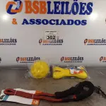 LOTE 302 - 01 LOTE COM VÁRIOS BRINQUEDOS PARA PET TAMANHO GG COLEIRA PARA CÃES DE ATÉ 40KG. (NOVO) (NO ESTADO) ATENÇÃO! FAZER A VISITAÇÃO ANTES DE ARREMATAR, NÃO SABEMOS SE FUNCIONA. LEILÃO NÃO TEM GARANTIA E NEM DEVOLUÇÃO, SUJEITO A POSSÍVEIS AVARIAS VISÍVEIS/OCULTAS E/OU AUSÊNCIA DE COMPONENTES.