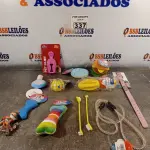 LOTE 337 - 01 LOTE COM VÁRIOS BRINQUEDOS PARA PET. (NOVO) (NO ESTADO) ATENÇÃO! FAZER A VISITAÇÃO ANTES DE ARREMATAR, NÃO SABEMOS SE FUNCIONA. LEILÃO NÃO TEM GARANTIA E NEM DEVOLUÇÃO, SUJEITO A POSSÍVEIS AVARIAS VISÍVEIS/OCULTAS E/OU AUSÊNCIA DE COMPONENTES.