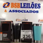 LOTE 236 - 02 COPOS TÉRMICOS DE CERVEJA BEER PINT. (NOVO) (NO ESTADO) ATENÇÃO! FAZER A VISITAÇÃO ANTES DE ARREMATAR, NÃO SABEMOS SE FUNCIONA. LEILÃO NÃO TEM GARANTIA E NEM DEVOLUÇÃO, SUJEITO A POSSÍVEIS AVARIAS VISÍVEIS/OCULTAS E/OU AUSÊNCIA DE COMPONENTES.