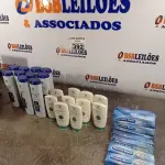 LOTE 392 - 01 KIT COM CONDICIONADOR, CREME DENTAL E GEL PARA MASSAGEM. (NO ESTADO) ATENÇÃO! FAZER A VISITAÇÃO ANTES DE ARREMATAR, NÃO SABEMOS SE FUNCIONA. LEILÃO NÃO TEM GARANTIA E NEM DEVOLUÇÃO, SUJEITO A POSSÍVEIS AVARIAS VISÍVEIS/OCULTAS E/OU AUSÊNCIA DE COMPONENTES.