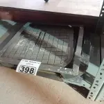 LOTE 398 - 01 LOTE COM VÁRIAS TAMPAS EM FERRO FUNDIDO. (NO ESTADO) ATENÇÃO! FAZER A VISITAÇÃO ANTES DE ARREMATAR, NÃO SABEMOS SE FUNCIONA. LEILÃO NÃO TEM GARANTIA E NEM DEVOLUÇÃO, SUJEITO A POSSÍVEIS AVARIAS VISÍVEIS/OCULTAS E/OU AUSÊNCIA DE COMPONENTES.