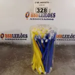 LOTE 328 - 01 LOTE COM VÁRIAS ESCOVAS DENTAL DUPLA PARA PET.(NOVA) (NO ESTADO) ATENÇÃO! FAZER A VISITAÇÃO ANTES DE ARREMATAR, NÃO SABEMOS SE FUNCIONA. LEILÃO NÃO TEM GARANTIA E NEM DEVOLUÇÃO, SUJEITO A POSSÍVEIS AVARIAS VISÍVEIS/OCULTAS E/OU AUSÊNCIA DE COMPONENTES.