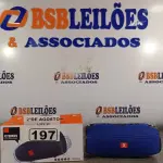 LOTE 197 - 01 CAIXA DE SOM PORTABLE WIRELESS SPEAKER COM ALÇA E CABO NA COR AZUL. (NOVO) (NO ESTADO) ATENÇÃO! FAZER A VISITAÇÃO ANTES DE ARREMATAR, NÃO SABEMOS SE FUNCIONA. LEILÃO NÃO TEM GARANTIA E NEM DEVOLUÇÃO, SUJEITO A POSSÍVEIS AVARIAS VISÍVEIS/OCULTAS E/OU AUSÊNCIA DE COMPONENTES.
