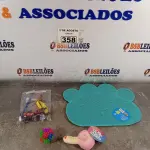 LOTE 358 - 01 LOTE COM VÁRIOS BRINQUEDOS PARA CACHORROS E GATOS COM 05 COLEIRAS AJUSTÁVEIS. (NOVO) (NO ESTADO) ATENÇÃO! FAZER A VISITAÇÃO ANTES DE ARREMATAR, NÃO SABEMOS SE FUNCIONA. LEILÃO NÃO TEM GARANTIA E NEM DEVOLUÇÃO, SUJEITO A POSSÍVEIS AVARIAS VISÍVEIS/OCULTAS E/OU AUSÊNCIA DE COMPONENTES.