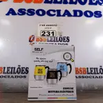 LOTE 231 - 01 COPO DE MISTURADOR ELÉTRICO. (NOVO) (NO ESTADO) ATENÇÃO! FAZER A VISITAÇÃO ANTES DE ARREMATAR, NÃO SABEMOS SE FUNCIONA. LEILÃO NÃO TEM GARANTIA E NEM DEVOLUÇÃO, SUJEITO A POSSÍVEIS AVARIAS VISÍVEIS/OCULTAS E/OU AUSÊNCIA DE COMPONENTES.