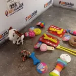 LOTE 288 - 01 LOTE COM VÁRIOS BRINQUEDOS PARA PET. (NOVO) (NO ESTADO) ATENÇÃO! FAZER A VISITAÇÃO ANTES DE ARREMATAR, NÃO SABEMOS SE FUNCIONA. LEILÃO NÃO TEM GARANTIA E NEM DEVOLUÇÃO, SUJEITO A POSSÍVEIS AVARIAS VISÍVEIS/OCULTAS E/OU AUSÊNCIA DE COMPONENTES.