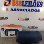 LOTE 201 - 01 CAIXA DE SOM WIRELESS COM CABOS E ALÇA TAMANHO G. (NOVO) (NO ESTADO) ATENÇÃO! FAZER A VISITAÇÃO ANTES DE ARREMATAR, NÃO SABEMOS SE FUNCIONA. LEILÃO NÃO TEM GARANTIA E NEM DEVOLUÇÃO, SUJEITO A POSSÍVEIS AVARIAS VISÍVEIS/OCULTAS E/OU AUSÊNCIA DE COMPONENTES.