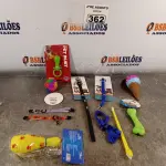 LOTE 362 - 01 LOTE COM COLEIRAS E BRINQUEDOS PARA CÃES E GATOS. (NOVO) (NO ESTADO) ATENÇÃO! FAZER A VISITAÇÃO ANTES DE ARREMATAR, NÃO SABEMOS SE FUNCIONA. LEILÃO NÃO TEM GARANTIA E NEM DEVOLUÇÃO, SUJEITO A POSSÍVEIS AVARIAS VISÍVEIS/OCULTAS E/OU AUSÊNCIA DE COMPONENTES.
