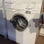 LOTE 371 - 01 LAVA SECA MARCA BOSCH COM AVARIAS. (NO ESTADO) ATENÇÃO! FAZER A VISITAÇÃO ANTES DE ARREMATAR, NÃO SABEMOS SE FUNCIONA. LEILÃO NÃO TEM GARANTIA E NEM DEVOLUÇÃO, SUJEITO A POSSÍVEIS AVARIAS VISÍVEIS/OCULTAS E/OU AUSÊNCIA DE COMPONENTES.