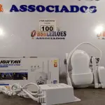 LOTE 100 - 01 CÂMERA FULL-COLOR SMART WIFI IP. (NOVO) (NO ESTADO) ATENÇÃO! FAZER A VISITAÇÃO ANTES DE ARREMATAR, NÃO SABEMOS SE FUNCIONA. LEILÃO NÃO TEM GARANTIA E NEM DEVOLUÇÃO, SUJEITO A POSSÍVEIS AVARIAS VISÍVEIS/OCULTAS E/OU AUSÊNCIA DE COMPONENTES.