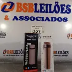 LOTE 227 - 02 GARRAFAS TÉRMICAS, SENDO 01 DE 800ML E 01 DE 500ML. (NOVO) (NO ESTADO) ATENÇÃO! FAZER A VISITAÇÃO ANTES DE ARREMATAR, NÃO SABEMOS SE FUNCIONA. LEILÃO NÃO TEM GARANTIA E NEM DEVOLUÇÃO, SUJEITO A POSSÍVEIS AVARIAS VISÍVEIS/OCULTAS E/OU AUSÊNCIA DE COMPONENTES.