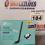 LOTE 184 - 01 TPLINK AC 600. (NOVO) (NO ESTADO) ATENÇÃO! FAZER A VISITAÇÃO ANTES DE ARREMATAR, NÃO SABEMOS SE FUNCIONA. LEILÃO NÃO TEM GARANTIA E NEM DEVOLUÇÃO, SUJEITO A POSSÍVEIS AVARIAS VISÍVEIS/OCULTAS E/OU AUSÊNCIA DE COMPONENTES.