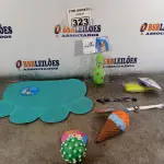 LOTE 323 - 01 LOTE COM VÁRIOS BRINQUEDOS PARA PET. (NOVO) (NO ESTADO) ATENÇÃO! FAZER A VISITAÇÃO ANTES DE ARREMATAR, NÃO SABEMOS SE FUNCIONA. LEILÃO NÃO TEM GARANTIA E NEM DEVOLUÇÃO, SUJEITO A POSSÍVEIS AVARIAS VISÍVEIS/OCULTAS E/OU AUSÊNCIA DE COMPONENTES.