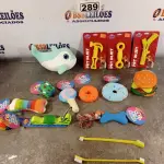 LOTE 289 - 01 LOTE COM VÁRIOS BRINQUEDOS PARA PET. (NOVO) (NO ESTADO) ATENÇÃO! FAZER A VISITAÇÃO ANTES DE ARREMATAR, NÃO SABEMOS SE FUNCIONA. LEILÃO NÃO TEM GARANTIA E NEM DEVOLUÇÃO, SUJEITO A POSSÍVEIS AVARIAS VISÍVEIS/OCULTAS E/OU AUSÊNCIA DE COMPONENTES.