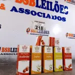 LOTE 218 - 01 LOTE COM 06 ÓLEOS VEGETAL. (NOVO) (NO ESTADO) ATENÇÃO! FAZER A VISITAÇÃO ANTES DE ARREMATAR, NÃO SABEMOS SE FUNCIONA. LEILÃO NÃO TEM GARANTIA E NEM DEVOLUÇÃO, SUJEITO A POSSÍVEIS AVARIAS VISÍVEIS/OCULTAS E/OU AUSÊNCIA DE COMPONENTES.