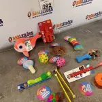 LOTE 292 - 01 LOTE COM VÁRIOS BRINQUEDOS PARA PET. (NOVO) (NO ESTADO) ATENÇÃO! FAZER A VISITAÇÃO ANTES DE ARREMATAR, NÃO SABEMOS SE FUNCIONA. LEILÃO NÃO TEM GARANTIA E NEM DEVOLUÇÃO, SUJEITO A POSSÍVEIS AVARIAS VISÍVEIS/OCULTAS E/OU AUSÊNCIA DE COMPONENTES.
