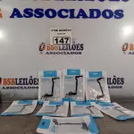 LOTE 147 - 08 DOC FLEX CONECTOR DE CARGA USB IPHONE X BRANCO. (NOVO) (NO ESTADO) ATENÇÃO! FAZER A VISITAÇÃO ANTES DE ARREMATAR, NÃO SABEMOS SE FUNCIONA. LEILÃO NÃO TEM GARANTIA E NEM DEVOLUÇÃO, SUJEITO A POSSÍVEIS AVARIAS VISÍVEIS/OCULTAS E/OU AUSÊNCIA DE COMPONENTES.