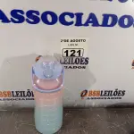 LOTE 121 - 01 KIT DE GARRAFAS. (NOVO) (NO ESTADO) ATENÇÃO! FAZER A VISITAÇÃO ANTES DE ARREMATAR, NÃO SABEMOS SE FUNCIONA. LEILÃO NÃO TEM GARANTIA E NEM DEVOLUÇÃO, SUJEITO A POSSÍVEIS AVARIAS VISÍVEIS/OCULTAS E/OU AUSÊNCIA DE COMPONENTES.