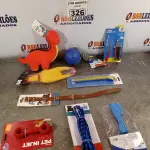 LOTE 326 - 01 LOTE COM VÁRIOS BRINQUEDOS PARA PET. (NOVO) (NO ESTADO) ATENÇÃO! FAZER A VISITAÇÃO ANTES DE ARREMATAR, NÃO SABEMOS SE FUNCIONA. LEILÃO NÃO TEM GARANTIA E NEM DEVOLUÇÃO, SUJEITO A POSSÍVEIS AVARIAS VISÍVEIS/OCULTAS E/OU AUSÊNCIA DE COMPONENTES.