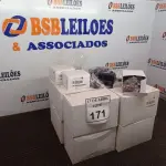 LOTE 171 - 01 LOTE COM CARREGADORES 48V 0, 27A. (NO ESTADO) ATENÇÃO! FAZER A VISITAÇÃO ANTES DE ARREMATAR, NÃO SABEMOS SE FUNCIONA. LEILÃO NÃO TEM GARANTIA E NEM DEVOLUÇÃO, SUJEITO A POSSÍVEIS AVARIAS VISÍVEIS/OCULTAS E/OU AUSÊNCIA DE COMPONENTES.