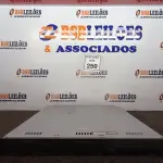 LOTE 250 - 01 SERVIDOR DIEBOLD. (NO ESTADO) ATENÇÃO! FAZER A VISITAÇÃO ANTES DE ARREMATAR, NÃO SABEMOS SE FUNCIONA. LEILÃO NÃO TEM GARANTIA E NEM DEVOLUÇÃO, SUJEITO A POSSÍVEIS AVARIAS VISÍVEIS/OCULTAS E/OU AUSÊNCIA DE COMPONENTES.
