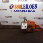 LOTE 118 - 01 MOTOSSERRA A GASOLINA HUSQUEVANE. (NO ESTADO) ATENÇÃO! FAZER A VISITAÇÃO ANTES DE ARREMATAR, NÃO SABEMOS SE FUNCIONA. LEILÃO NÃO TEM GARANTIA E NEM DEVOLUÇÃO, SUJEITO A POSSÍVEIS AVARIAS VISÍVEIS/OCULTAS E/OU AUSÊNCIA DE COMPONENTES.