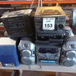 LOTE 153 - 01 LOTE COM MICRO SYSTEM. (NO ESTADO) ATENÇÃO! FAZER A VISITAÇÃO ANTES DE ARREMATAR, NÃO SABEMOS SE FUNCIONA. LEILÃO NÃO TEM GARANTIA E NEM DEVOLUÇÃO, SUJEITO A POSSÍVEIS AVARIAS VISÍVEIS/OCULTAS E/OU AUSÊNCIA DE COMPONENTES.