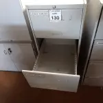 LOTE 130 - 01 ARQUIVO DE AÇO 04 GAVETAS. (NO ESTADO) ATENÇÃO! FAZER A VISITAÇÃO ANTES DE ARREMATAR, NÃO SABEMOS SE FUNCIONA. LEILÃO NÃO TEM GARANTIA E NEM DEVOLUÇÃO, SUJEITO A POSSÍVEIS AVARIAS VISÍVEIS/OCULTAS E/OU AUSÊNCIA DE COMPONENTES.