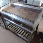 LOTE 271 - 01 CHAPA A GÁS EM INOX. (NO ESTADO) ATENÇÃO! FAZER A VISITAÇÃO ANTES DE ARREMATAR, NÃO SABEMOS SE FUNCIONA. LEILÃO NÃO TEM GARANTIA E NEM DEVOLUÇÃO, SUJEITO A POSSÍVEIS AVARIAS VISÍVEIS/OCULTAS E/OU AUSÊNCIA DE COMPONENTES.